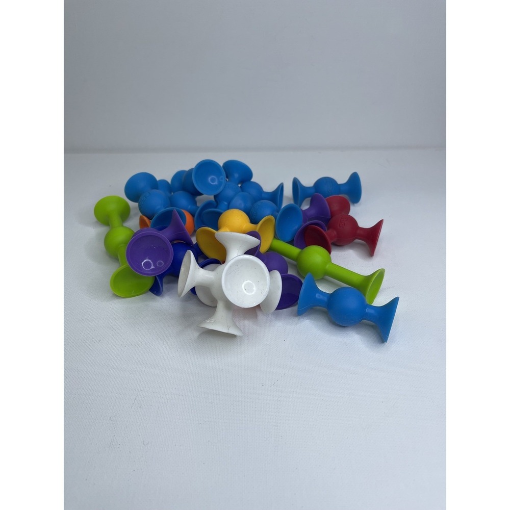 Squigz Fat Brain Toys 20 Pieces Silicone Building Pieces Great See Descript!